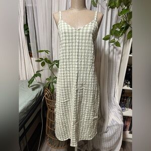 Universal Thread Olive and White Checkered Dress